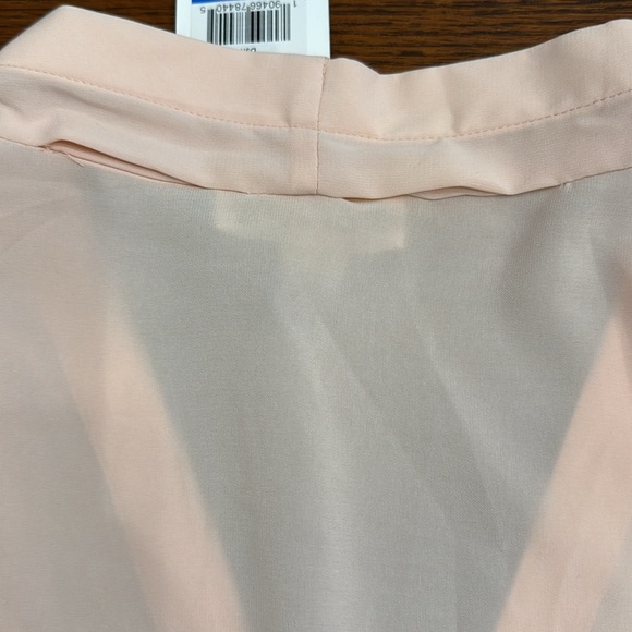 NWT Calvin Klein petal sleeve suit separate shirt in a soft shell pink.Size XL - Picture 8 of 8
